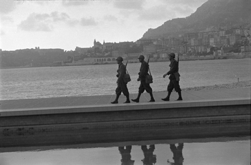 Soldats italiens WWII piscine pointe de la Veille Casino Monte-Carlo Monaco 